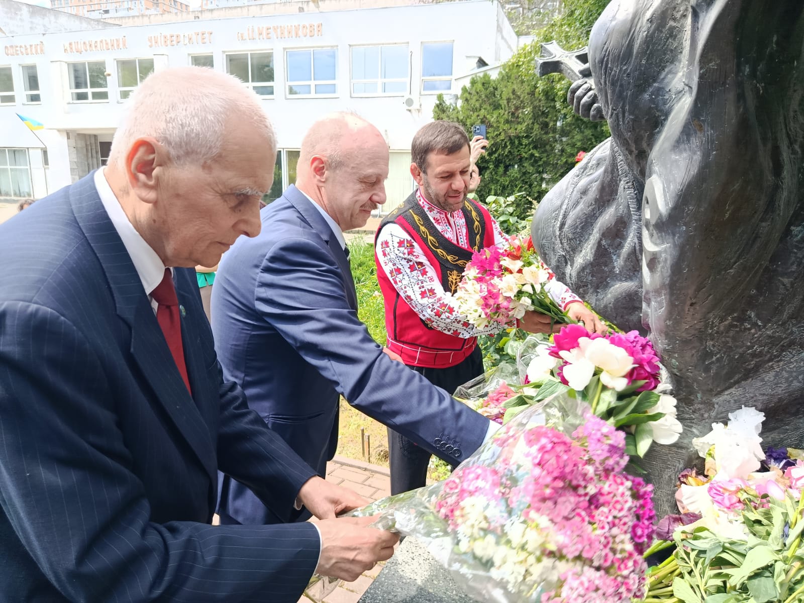 Проведен етнофестивал на българската култура в деня на Св. братя Кирил и Методий, 24 май
